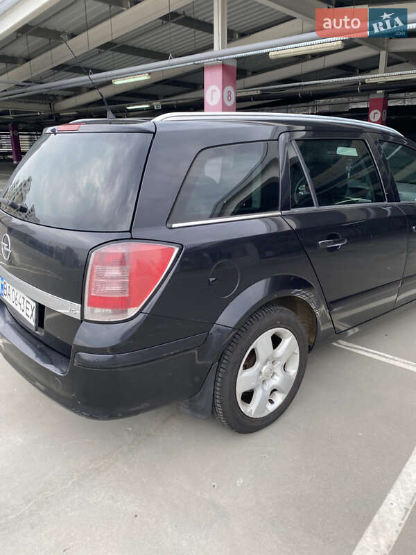 Универсал Opel Astra 2008 в Киеве