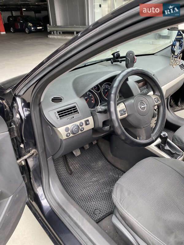 Универсал Opel Astra 2008 в Киеве