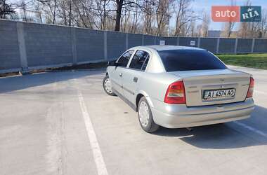 Седан Opel Astra 2006 в 