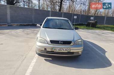 Седан Opel Astra 2006 в 