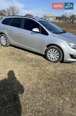 Универсал Opel Astra 2014 в 