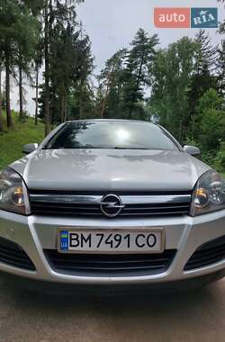 Хэтчбек Opel Astra 2006 в 