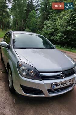 Хэтчбек Opel Astra 2006 в 