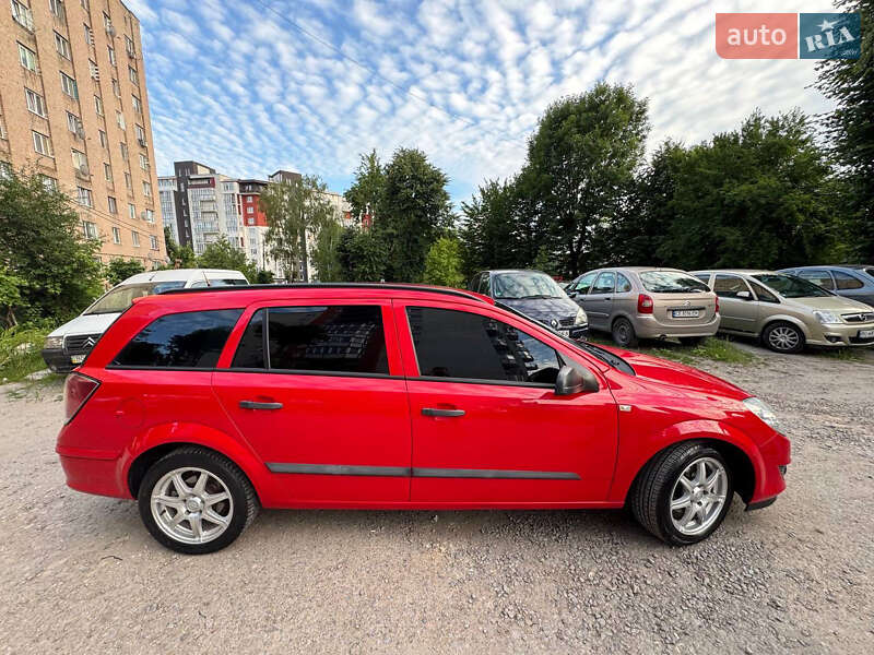 Универсал Opel Astra 2009 в Тернополе