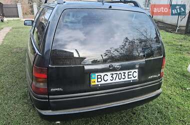 Универсал Opel Astra 1995 в 