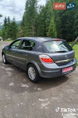 Хетчбек Opel Astra 2007 в Надвірній