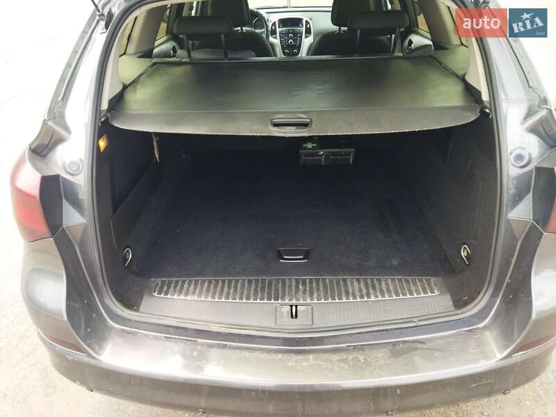 Универсал Opel Astra 2011 в Хмельнике