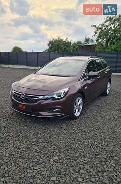 Універсал Opel Astra 2017 в Луцьку