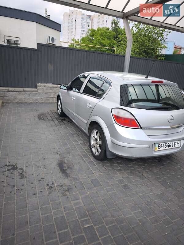 Хетчбек Opel Astra 2006 в Одесі
