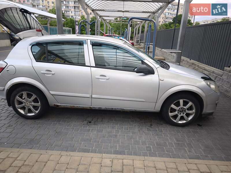 Хетчбек Opel Astra 2006 в Одесі