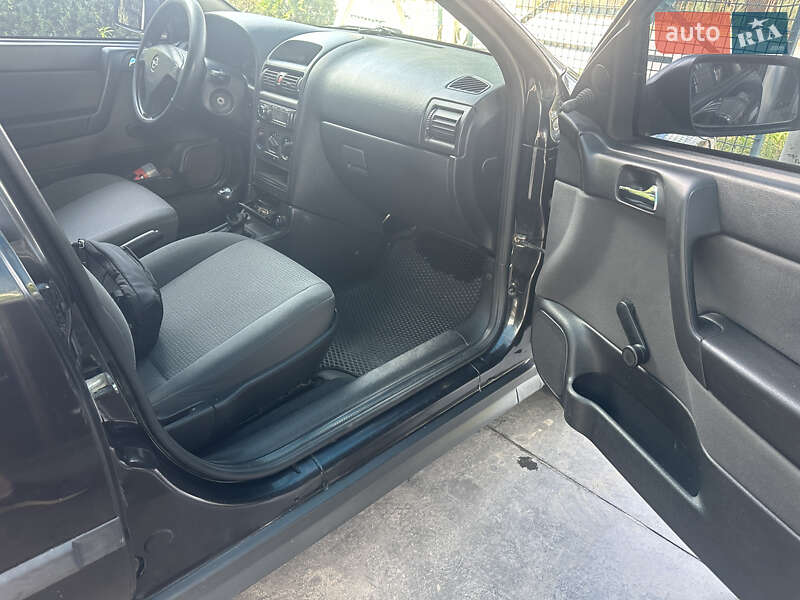 Седан Opel Astra 2008 в Жмеринке