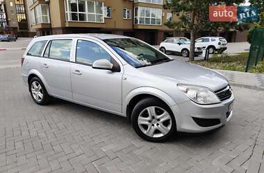 Універсал Opel Astra 2009 в Калуші