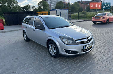 Универсал Opel Astra 2010 в Стрые