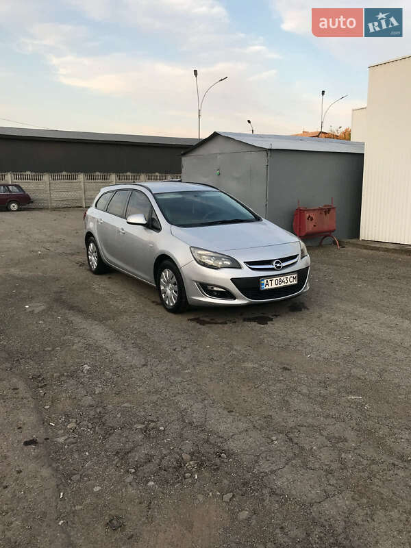 Универсал Opel Astra 2013 в Коломые