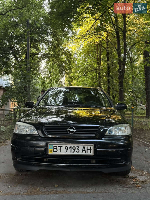 Opel Astra 2006