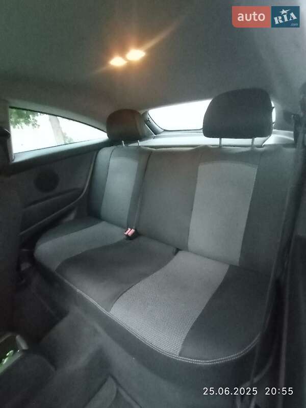 Купе Opel Astra 2007 в Ивано-Франковске