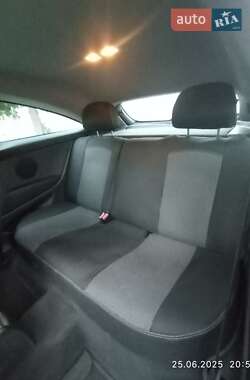Купе Opel Astra 2007 в 