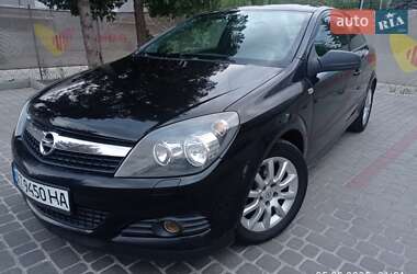 Купе Opel Astra 2007 в 
