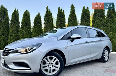Универсал Opel Astra 2017 в Трускавце