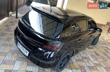 Хэтчбек Opel Astra 2005 в 