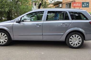 Универсал Opel Astra 2008 в 