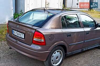 Хэтчбек Opel Astra 1998 в 
