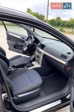 Универсал Opel Astra 2008 в 