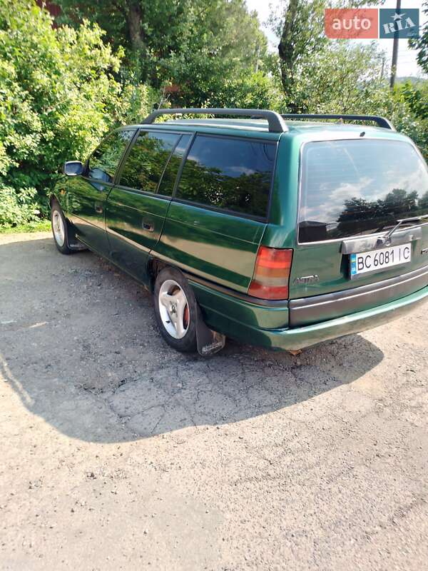 Універсал Opel Astra 1997 в Львові