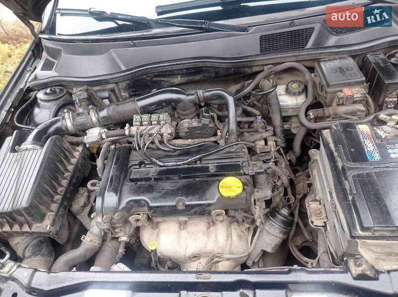 Седан Opel Astra 2008 в Ромнах