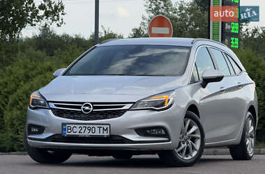 Універсал Opel Astra 2019 в Дрогобичі