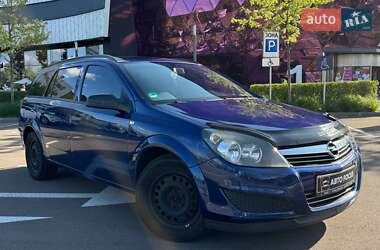 Универсал Opel Astra 2009 в Киеве