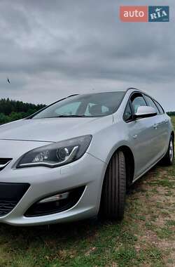 Универсал Opel Astra 2015 в 