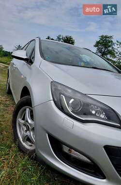 Универсал Opel Astra 2015 в 