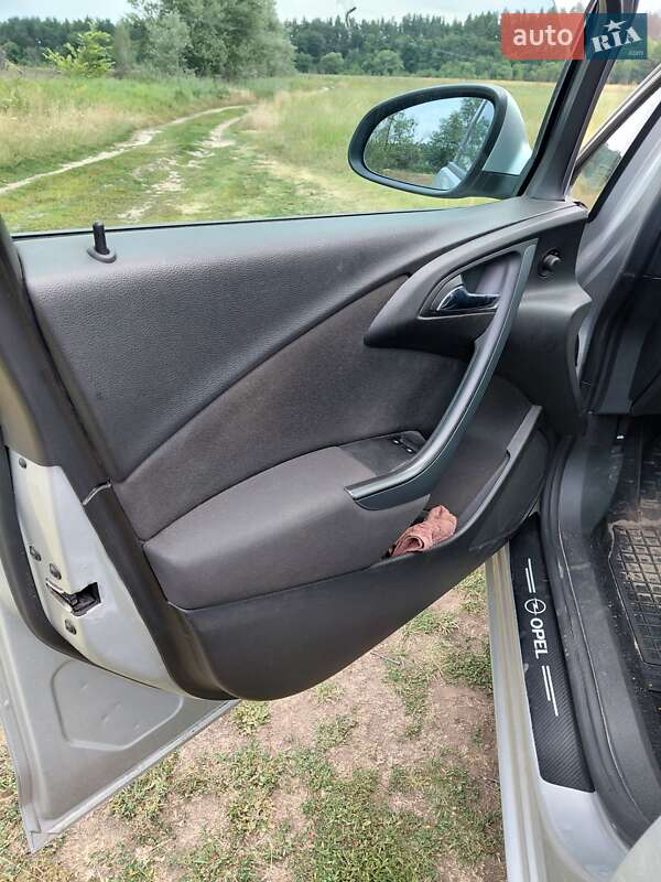 Универсал Opel Astra 2015 в Ахтырке фото 35 Универсал Opel Astra 2015 в Ахтырке
