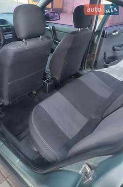 Хетчбек Opel Astra 2008 в 