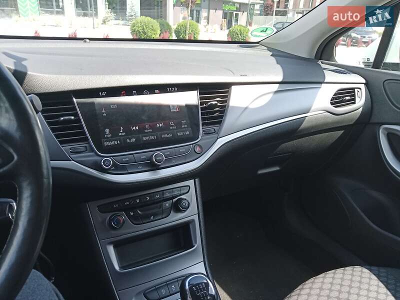 Универсал Opel Astra 2019 в Городке