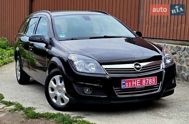 Універсал Opel Astra 2009 в Полтаві
