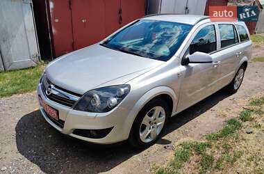 Универсал Opel Astra 2008 в Черкассах