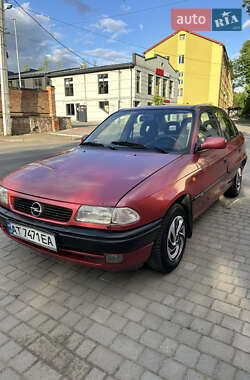 Седан Opel Astra 1993 в Коломиї