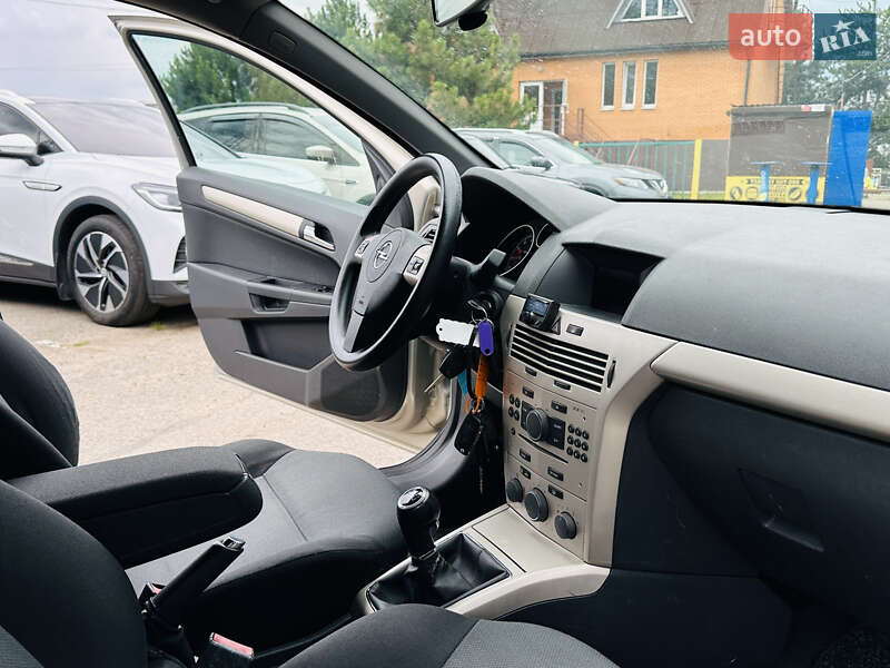 Універсал Opel Astra 2007 в Харкові