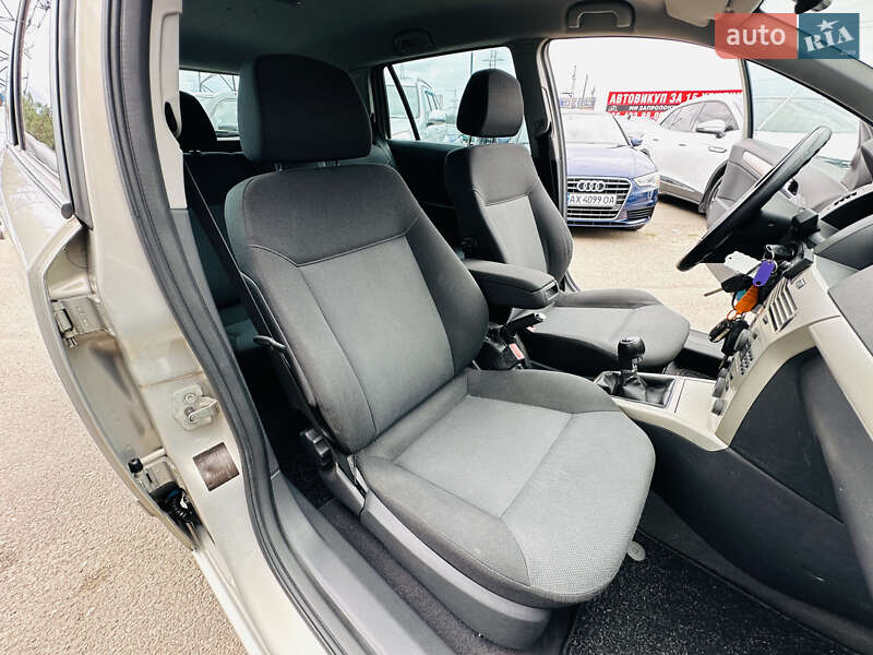 Універсал Opel Astra 2007 в Харкові