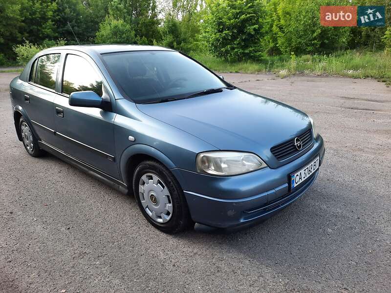 Хэтчбек Opel Astra 1999 в Черкассах