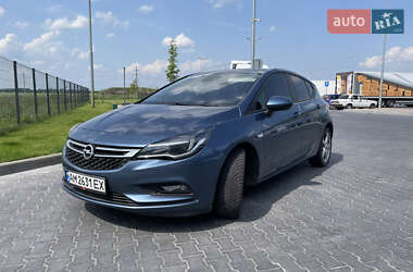 Хэтчбек Opel Astra 2016 в 