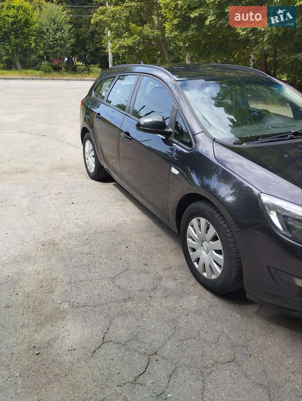 Универсал Opel Astra 2015 в Виннице