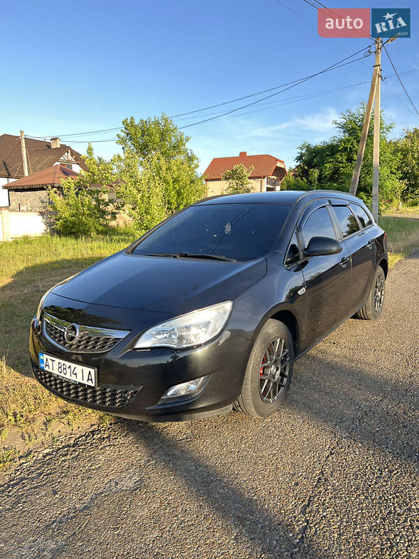 Универсал Opel Astra 2011 в Галиче фото 3 Универсал Opel Astra 2011 в Галиче