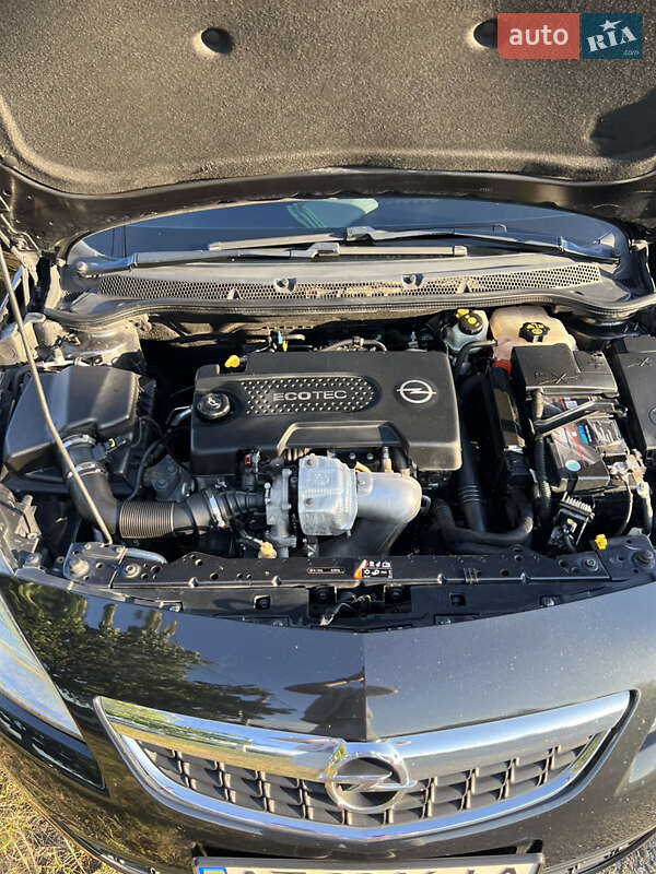 Универсал Opel Astra 2011 в Галиче фото 33 Универсал Opel Astra 2011 в Галиче