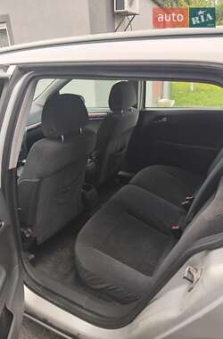 Универсал Opel Astra 2004 в Луцке