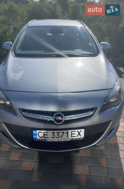 Универсал Opel Astra 2013 в Кицмани
