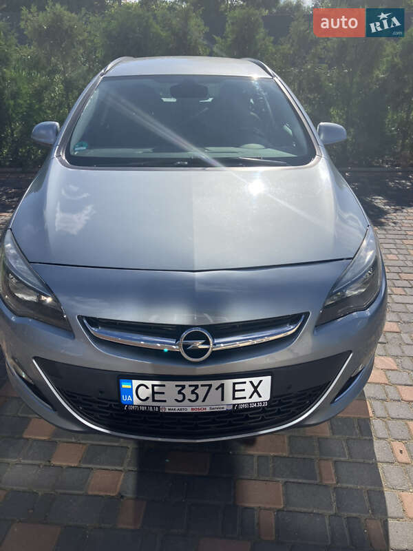 Универсал Opel Astra 2013 в Кицмани