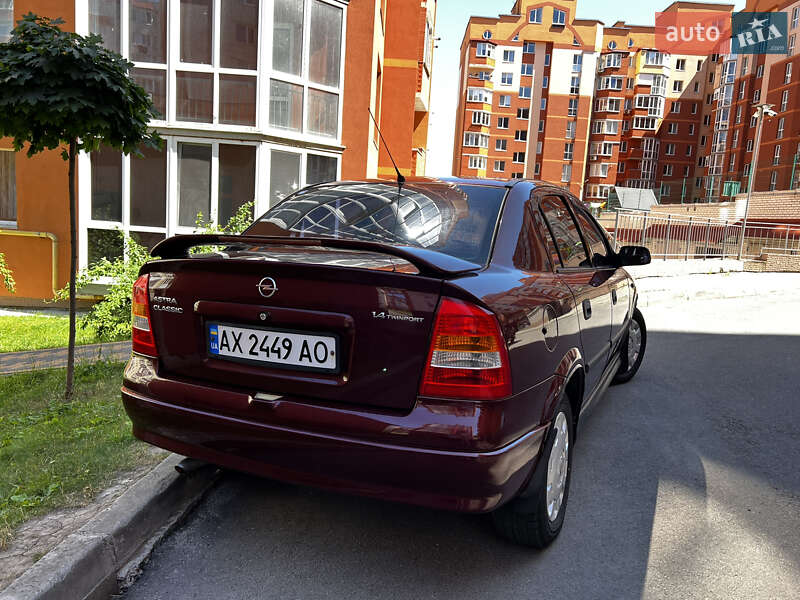 Седан Opel Astra 2006 в Тернополі